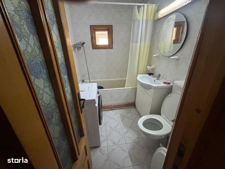 Apartament cu 3 camere decomandat, mobilat în Central