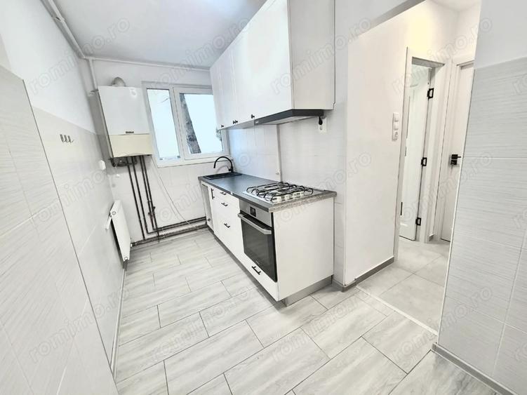 Apartament cu 2 camere decomandat în Cornișa