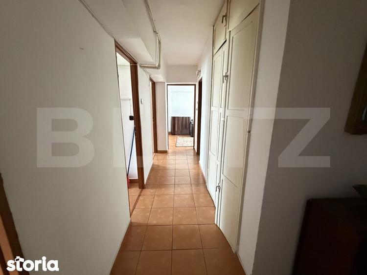 Apartament cu 3 camere decomandat în Central