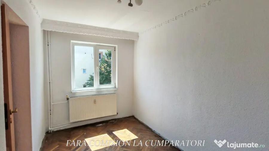 Apartament cu 2 camere semidecomandat în Petrișor