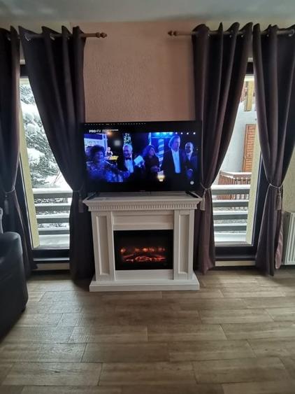 Apartament cu 3 camere, mobilat în Poiana Brașov