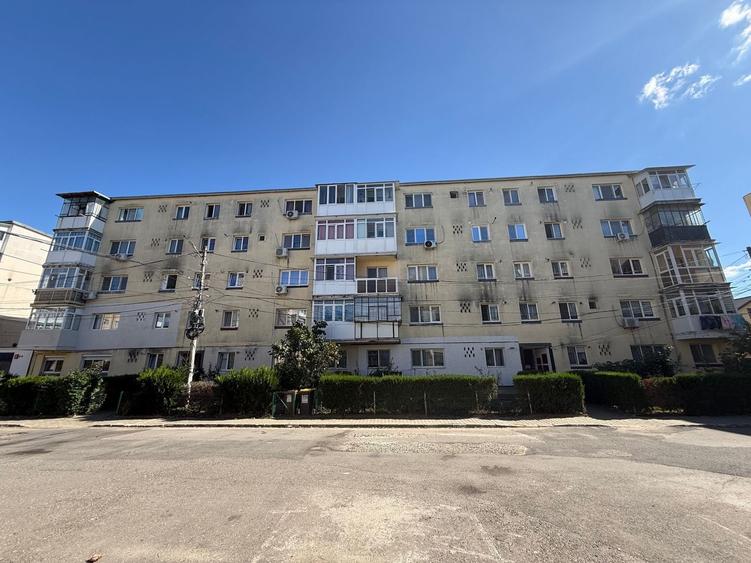 Apartament cu 2 camere, mobilat în Central