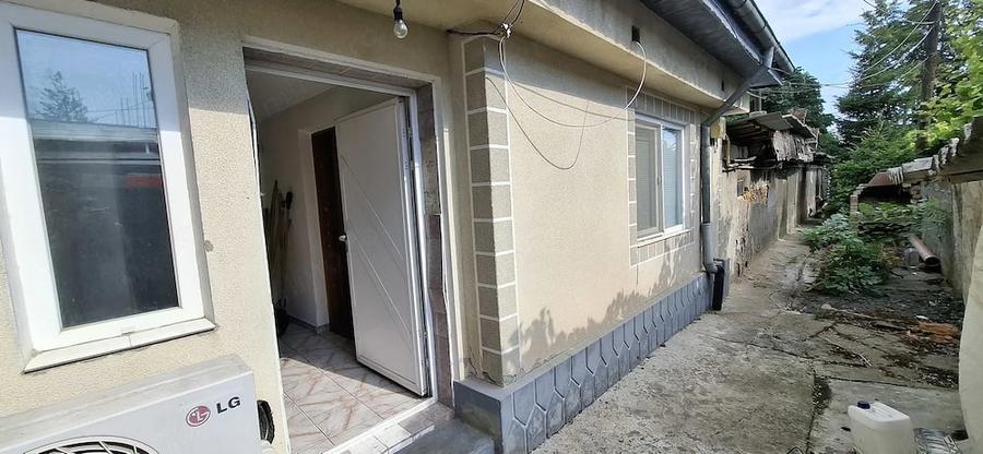Casă cu 5 camere cu Teren 191 Mp în Central