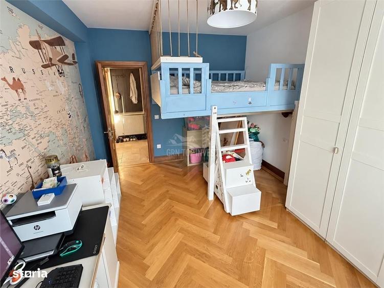 Apartament cu 3 camere decomandat în Central