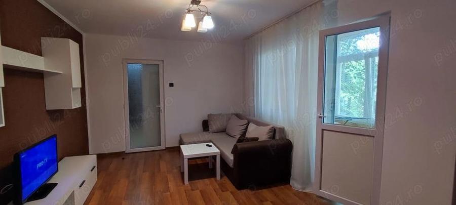 Apartament cu 2 camere semidecomandat în Andrei Mureșanu
