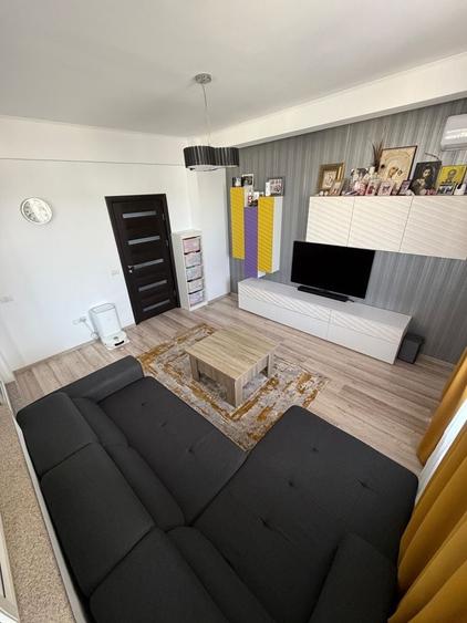 Apartament cu 3 camere în Palazu Mare