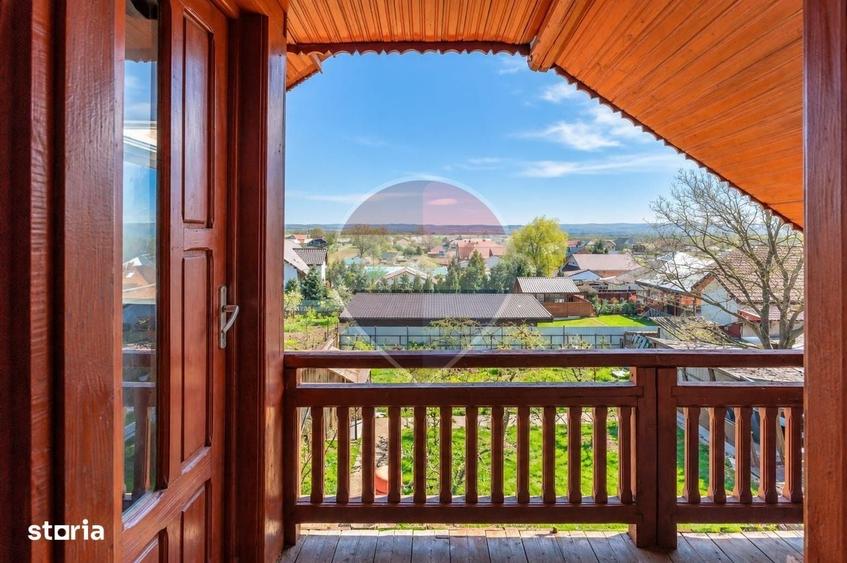 Casă cu 3 camere cu Teren 1251 Mp în Săucești