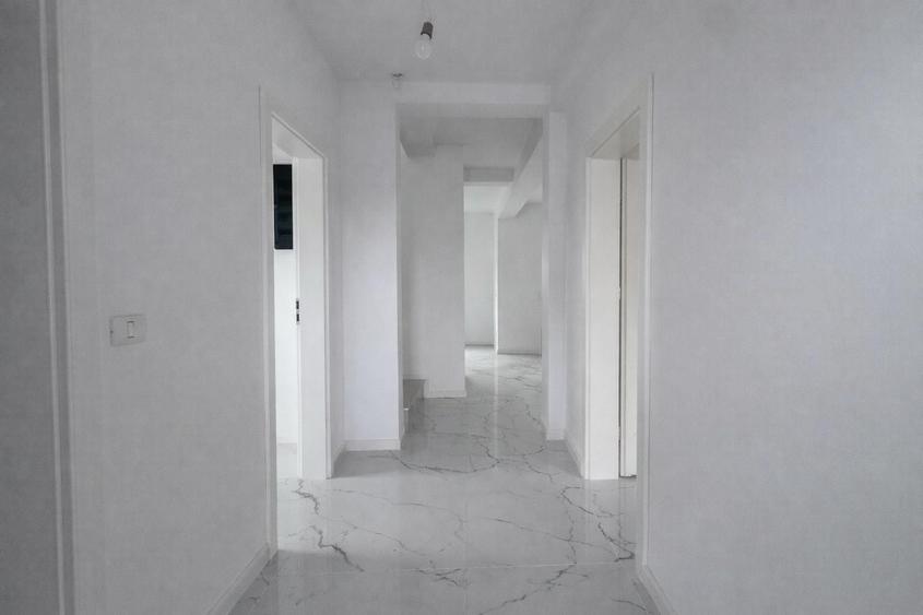 Duplex cu 5 camere cu Canalizare în Dumbrăvița