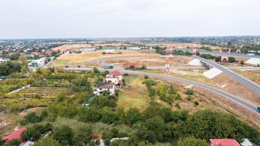 Teren Construcții intravilan de 4765 mp, în Nord