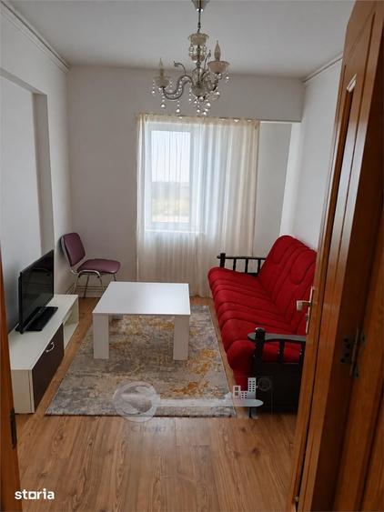 Apartament cu 3 camere decomandat în Miroslava