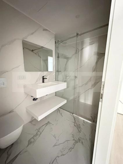Apartament 2 camere, lux, parcare, zona UMF - 1