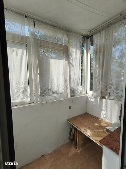 Apartament cu 3 camere decomandat în Micro 14