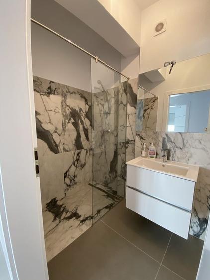 Apartament cu 3 camere în Aradului