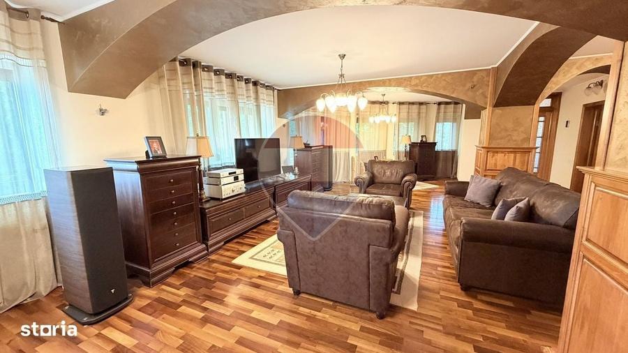 Apartament cu 3 camere în Buzaului