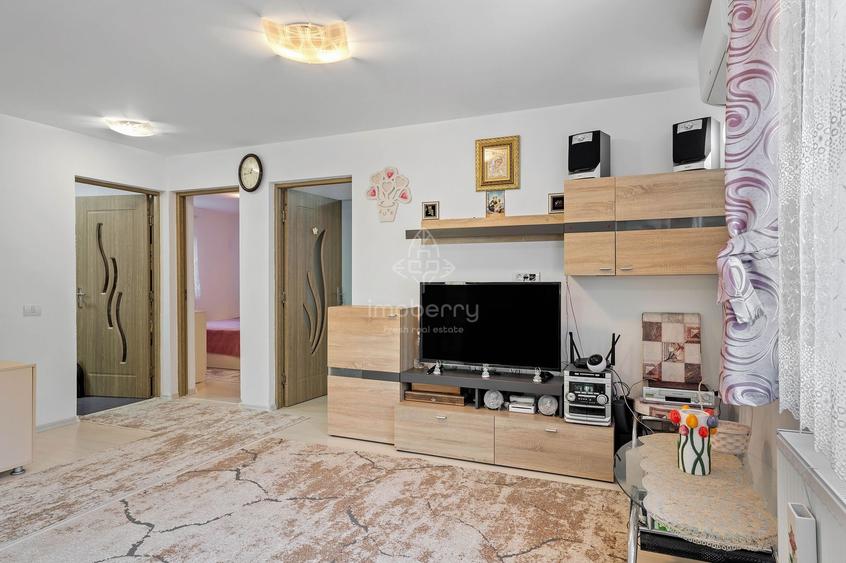 Casă individuală cu 3 camere cu Canalizare în Central