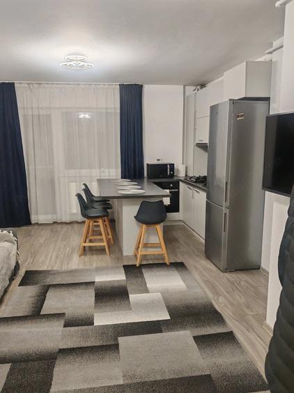 Apartament cu 2 camere decomandat în Florești