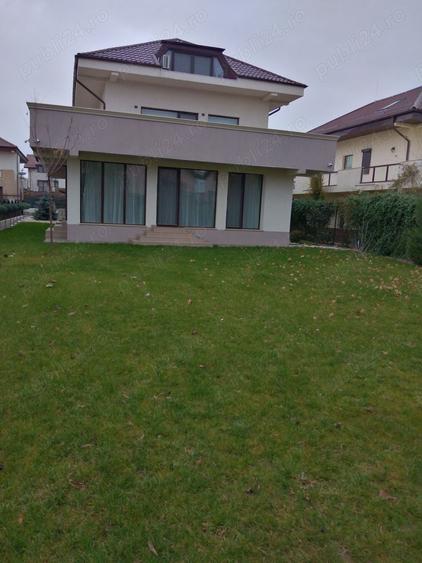 Casă cu 6 camere cu Teren 663 Mp în Crevedia