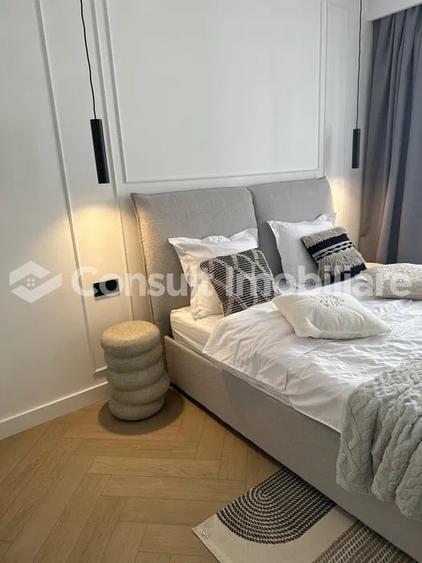 Apartament cu 2 camere semidecomandat, mobilat în Între Lacuri