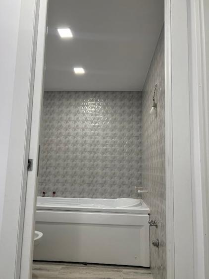 Apartament cu 3 camere decomandat în Carpați 1