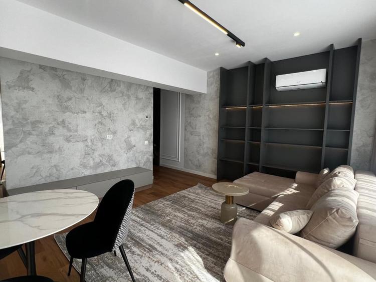 Apartament cu 3 camere semidecomandat, mobilat în Panduri