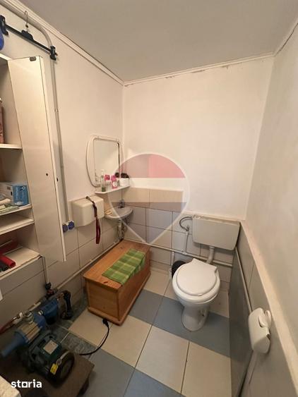 Casă cu 4 camere cu Teren 2442 Mp în Căpâlna