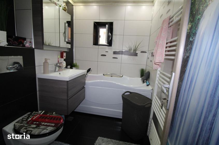 Apartament cu 2 camere decomandat, mobilat în Teilor