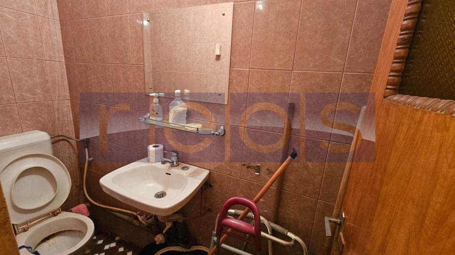 Apartament cu 3 camere decomandat în Ghencea
