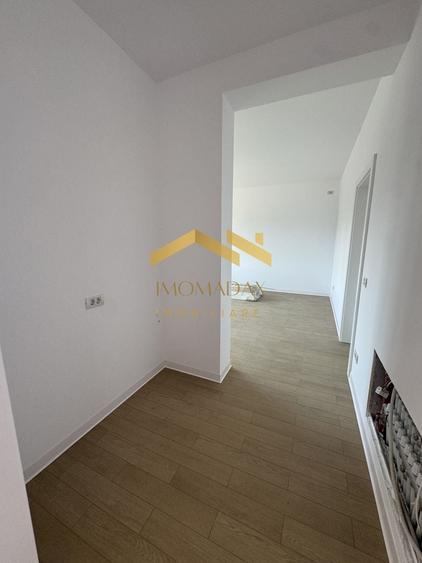 Casă individuală cu 4 camere cu Canalizare în Utvin