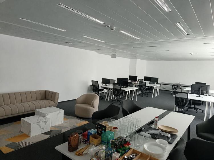 Birou, de 346.82000732422 mp, în Pipera