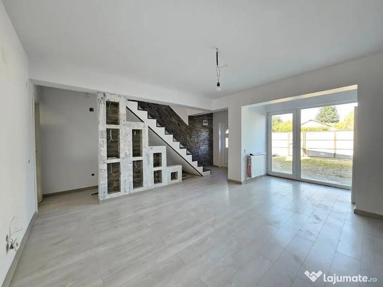 Casă cu 3 camere cu Teren 154 Mp în Central