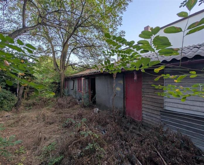 Teren Construcții intravilan de 178 mp, în Apollo