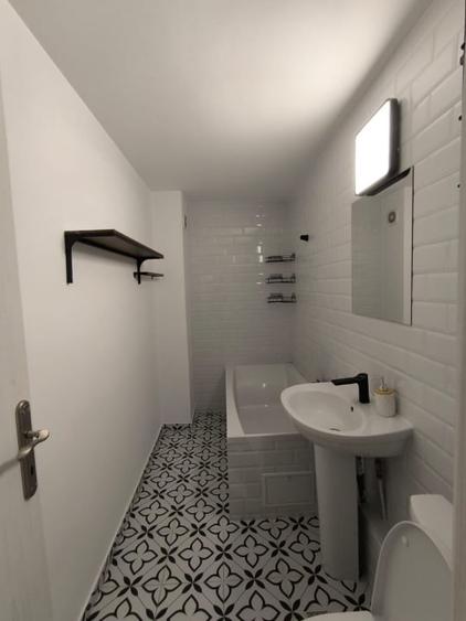 Apartament cu 3 camere decomandat, mobilat în 13 Septembrie