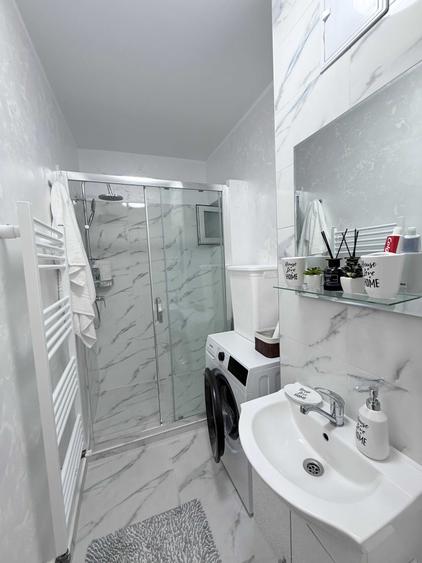 Garsonieră decomandată în Mazepa 1