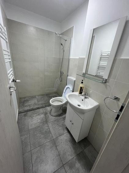 Garsonieră decomandată în Centura