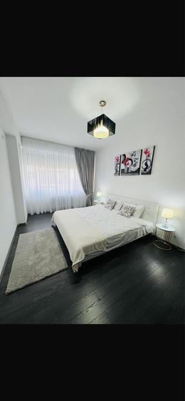 Apartament cu 2 camere decomandat în Roșu
