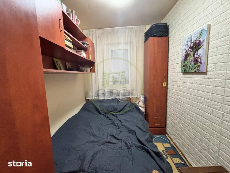 Apartament cu 2 camere semidecomandat în Craiovița Nouă