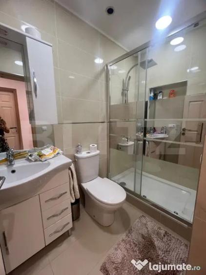 Casă cu 5 camere cu Teren 1396 Mp în Turda