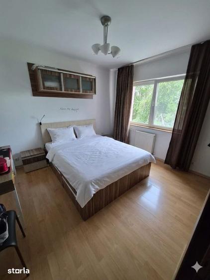 Apartament cu 2 camere decomandat în Valea Ialomiței