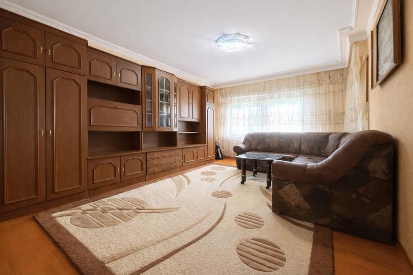 Apartament cu 2 camere decomandat, mobilat în Nicolina