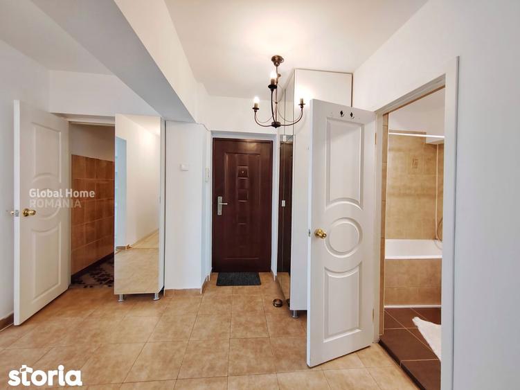 Apartament cu 3 camere, mobilat în Romană
