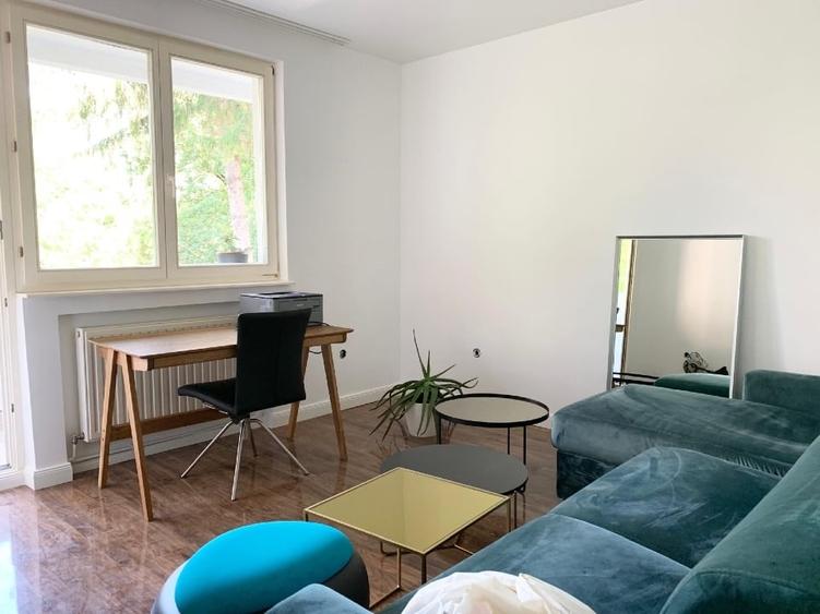 Apartament cu 3 camere decomandat, mobilat în Cornișa