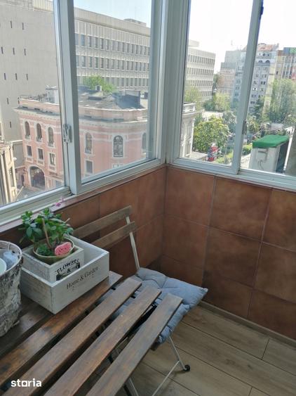 Apartament cu 3 camere în Romană