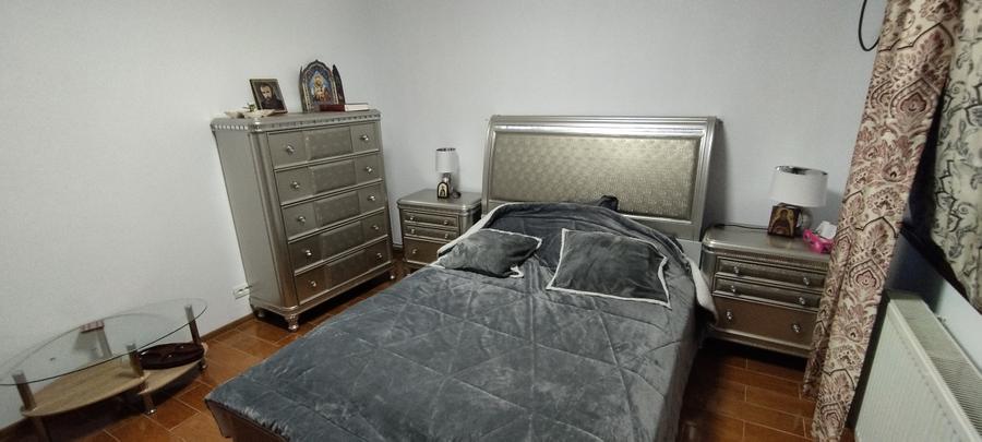 Apartament cu 3 camere semidecomandat în Adunații-Copăceni