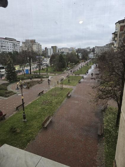 Apartament cu 2 camere decomandat în Dacia