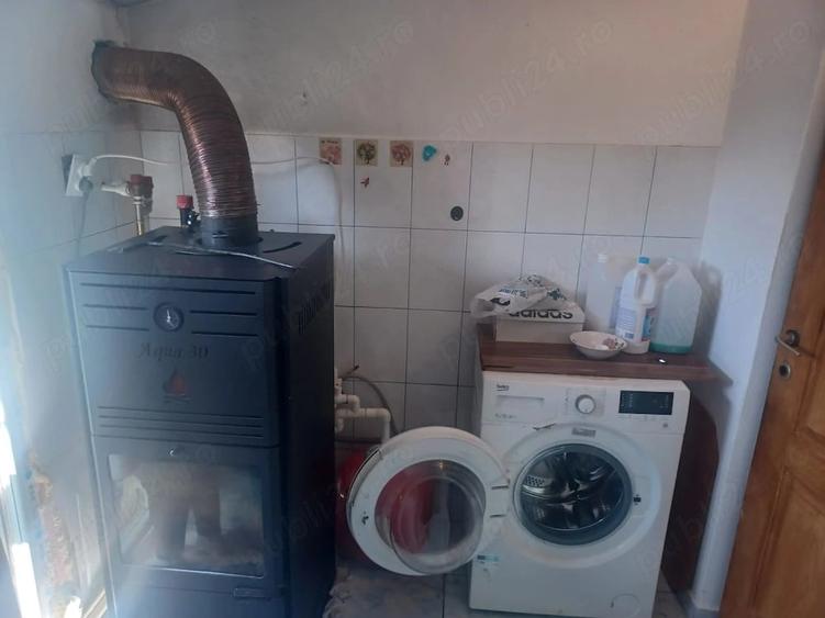 Casă cu Teren 707 Mp în Burila Mare