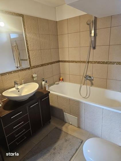 Casă cu 3 camere cu Teren 100 Mp în Central