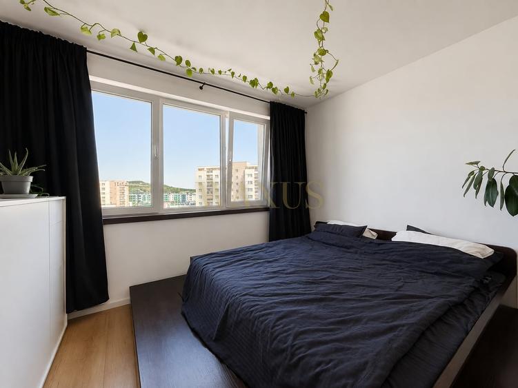 Apartament cu 2 camere semidecomandat, mobilat în Florești