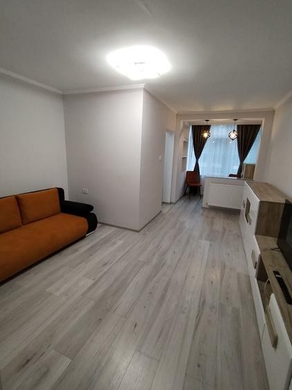 Garsonieră decomandată în Central