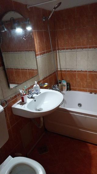 Apartament cu 2 camere semidecomandat în Ultracentral