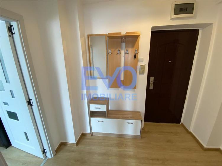 Apartament cu 2 camere decomandat în Gară